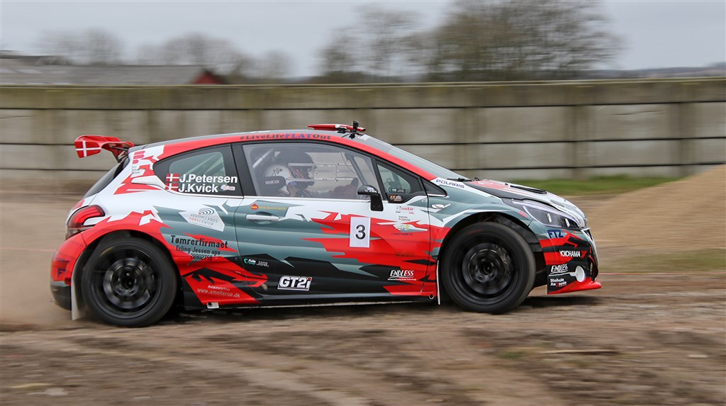 Jan Petersen og Jeanette A. Kvick er i 2021 skiftet til en hurtig Peugeot T16.
(Foto: Allan Post Christiansen)